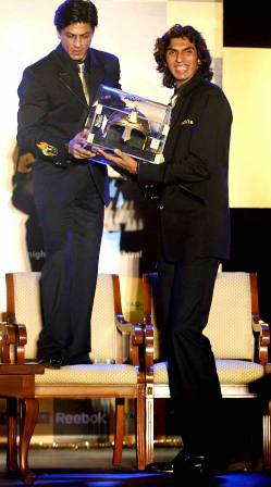 Shahrukh_and_Ishant_sharma_funny_ipl