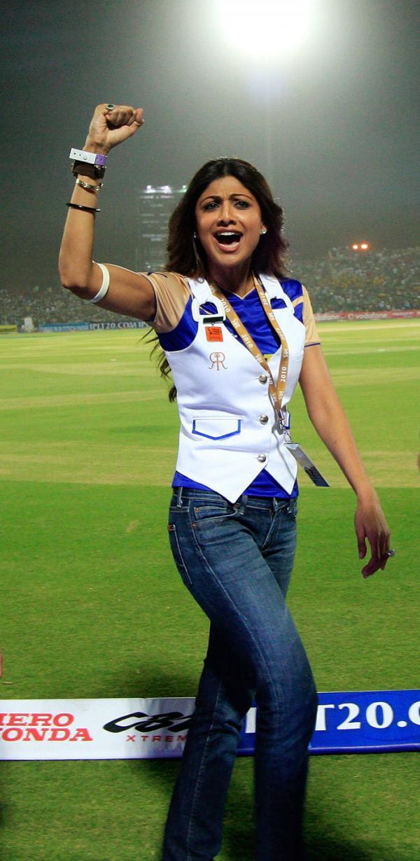 Shilpa Cheering